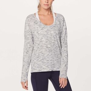 Brand New LULULEMON "MEANT TO MOVE LS" - Size 4